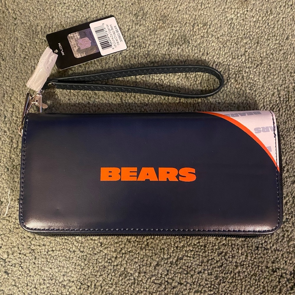 NFL CHCAGO BEARS Curve Zip Organizer/ Wallet BRAND NEW